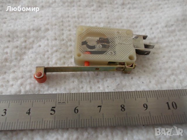 Малък шалтер 220v 4A DDR, снимка 8 - Друга електроника - 43535418