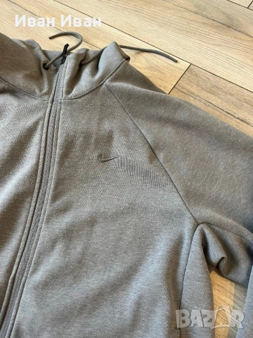 Чисто нов екип NIKE, снимка 2 - Спортни дрехи, екипи - 53583288