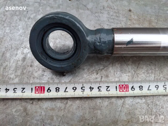 хидравличен цилиндър, снимка 2 - Резервни части за машини - 47268989