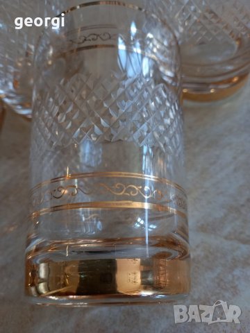 Пет стъклени тънкостенни чаши с релеф и позлата , снимка 2 - Чаши - 39038360
