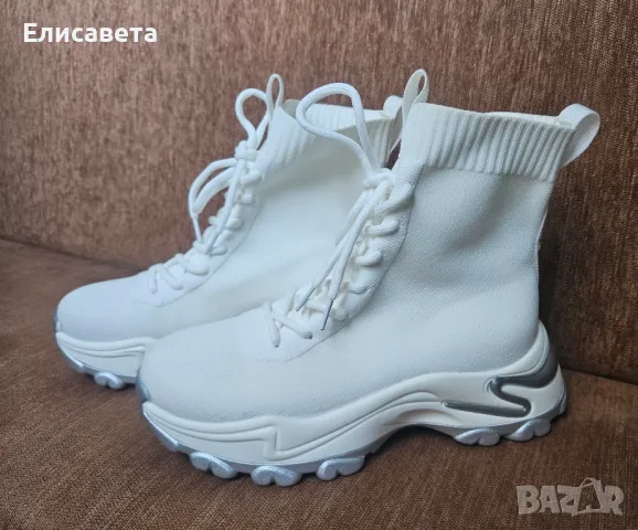 Дамски модерни кецове в бял , снимка 1