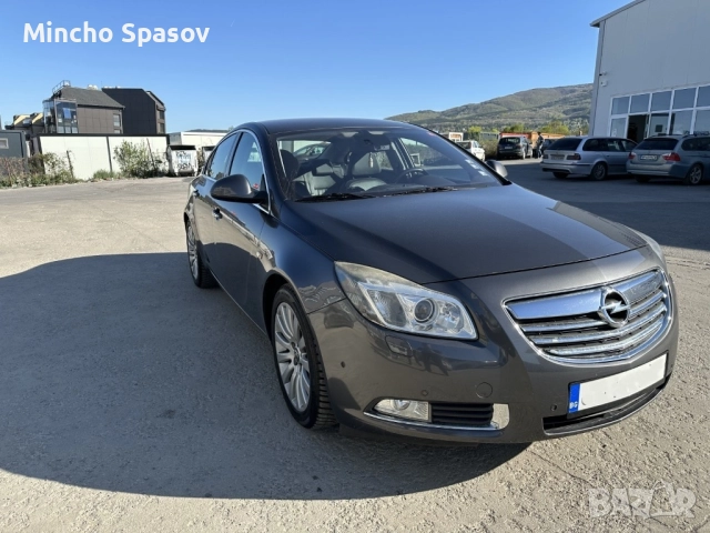 Продавам Опел Инсигния 2009 газ бензин турбо, снимка 3 - Автомобили и джипове - 51449146