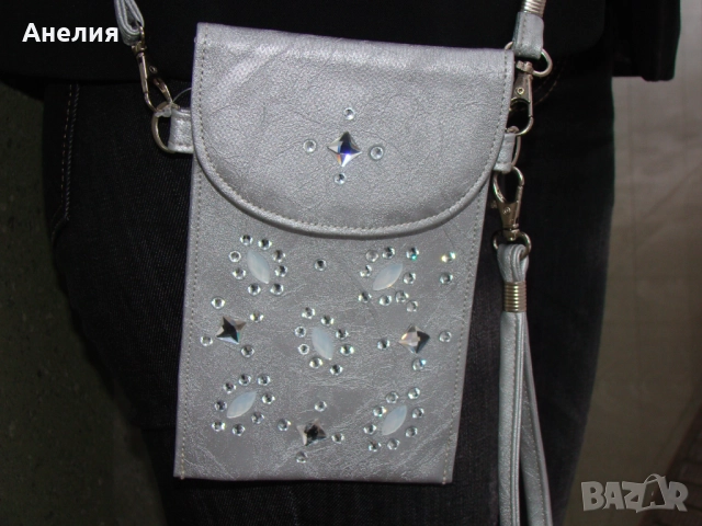 Дамски малки чантички за телефон и ключове, снимка 17 - Чанти - 51497956