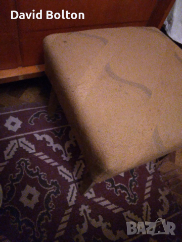 Табуретка , снимка 2 - Дивани и мека мебел - 33740480