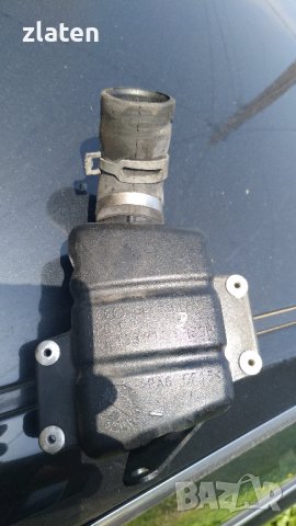 Резонатор за всмукване на въздух на двигателя на Audi a6 c5, снимка 2 - Части - 37177646