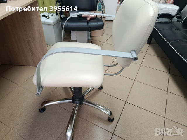 Продавам фризьорски работен стол , снимка 8 - Фризьорски столове - 51538558