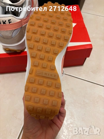 Дамски маратонки Nike, снимка 4 - Маратонки - 53288007