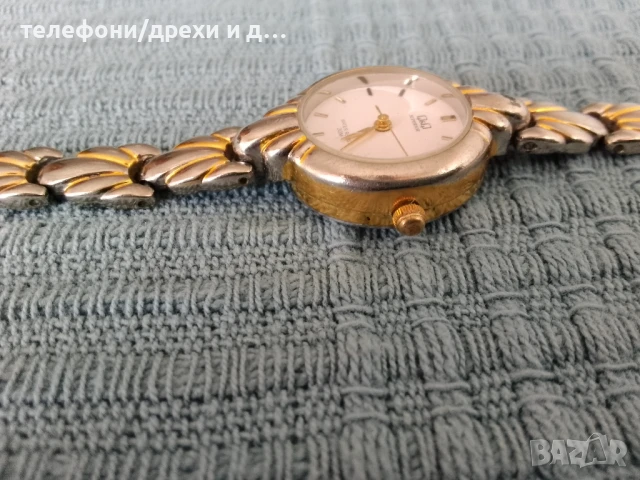 Позлатен дамски часовник Q&Q (1 микрон), снимка 5 - Дамски - 51228380