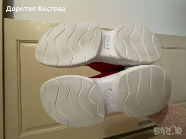 GUESS ориг. маратонки от Англия, снимка 9 - Маратонки - 48422874