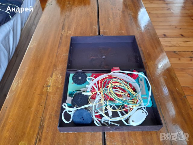 Стар Радиоконструктор Електроннье Кубики, снимка 2 - Други ценни предмети - 35322857