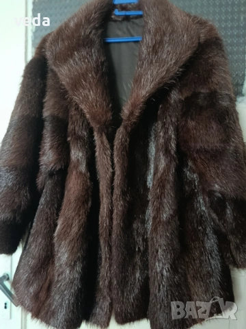 Луксозно кожено палто естествен косъм - размер L/XL, снимка 2 - Палта, манта - 53259038