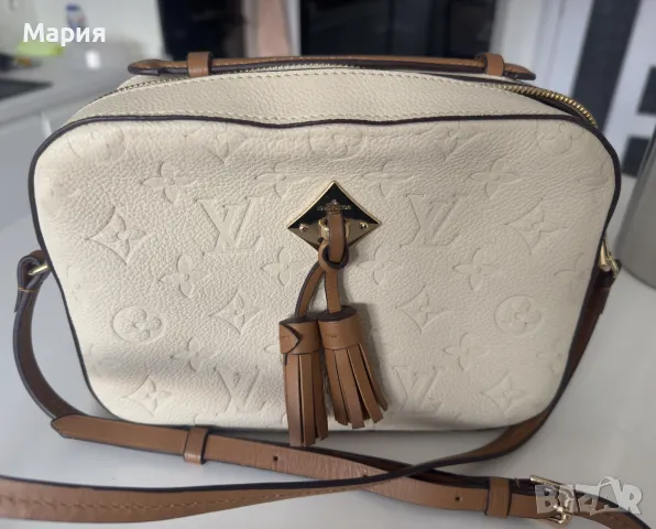 Малка дизайнерска чанта LV от естествена кожа нова 