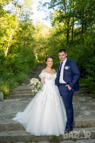 Булчинска рокля с шлейф Hadassa, снимка 4 - Сватбени рокли - 33107561