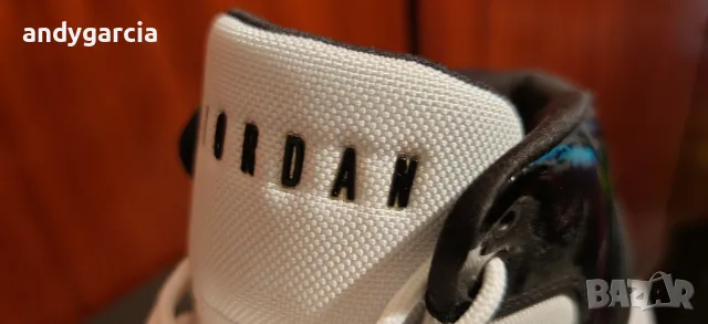  Nike Air Jordan Max Aura Black White ЧИСТО НОВИ 44.5ти номер 28.5см стелка с кутия , снимка 15 - Маратонки - 50066989