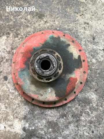 Права главина Урал М72 