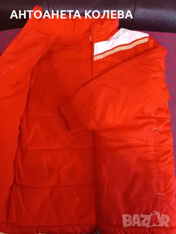 червена грейка Puma, снимка 2 - Детски якета и елеци - 48517608