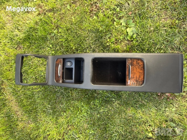 Конзола за Мерцедес CLS W218, снимка 4 - Аксесоари и консумативи - 52144267