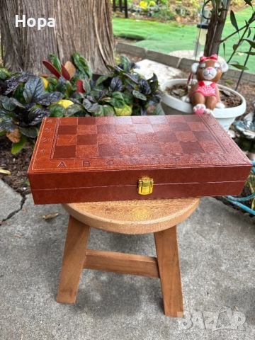 Шах в кожена кутия с дървени фигури + магнит , снимка 12 - Шах и табла - 52326927