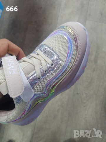 Маратонки, снимка 4 - Детски обувки - 42980326