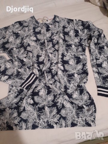 Блуза с модерни спортни елементи, снимка 3 - Блузи с дълъг ръкав и пуловери - 38719181