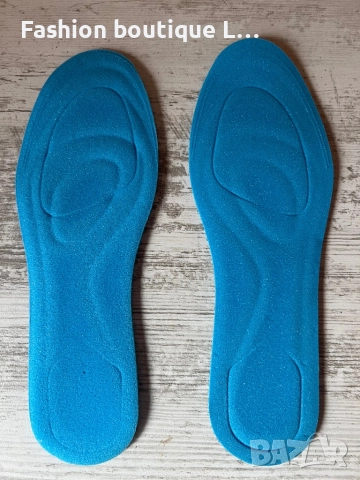 Нови стелки 41-42 номер 💙, снимка 2 - Маратонки - 52431176