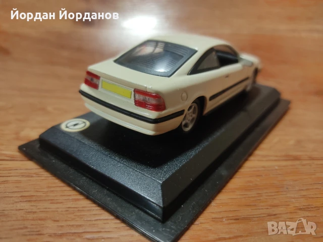 1:43 Опел Калибра, Дел Прадо., снимка 4 - Колекции - 51094350