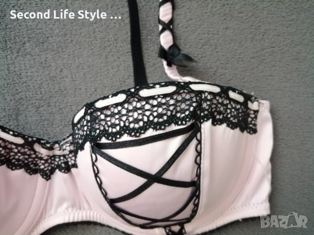 75B Hunkemoller розов луксозен сутиен с черна дантела, сладки панделки и детайли, снимка 3 - Бельо - 52907723