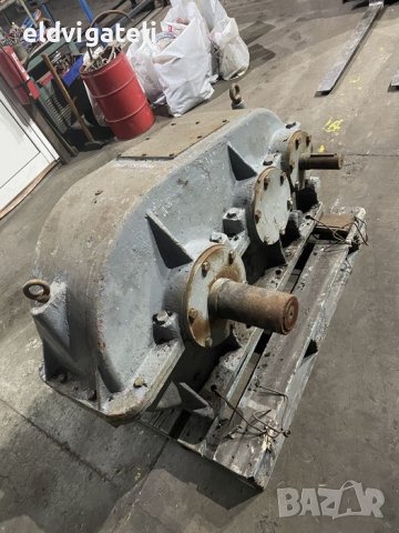 Редуктор РДЦ 650, снимка 2 - Други машини и части - 43814608