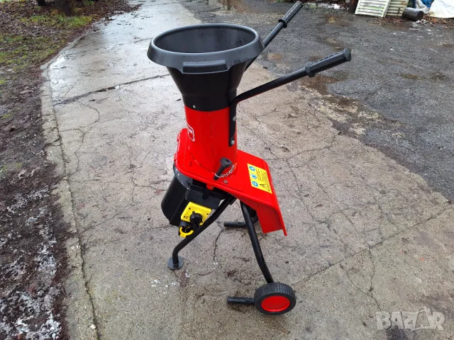 Дробилка за клони почти нова германска, снимка 4 - Градинска техника - 48339258