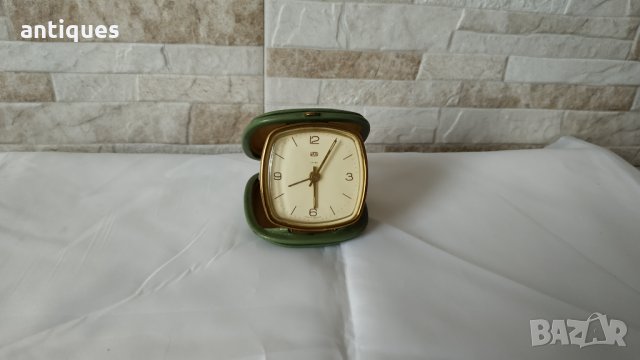 Стар туристически часовник / будилник - UMF Ruhla - Made in Germany - 1970г., снимка 5 - Антикварни и старинни предмети - 35260493