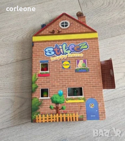 Стикита на LiDl пълен комплект всички Къщичката, Хладилника и Топчовците stikeez, снимка 1