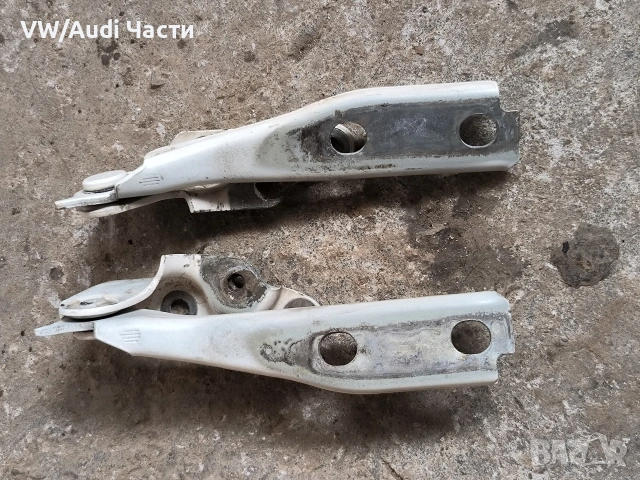 Панти преден капак за Ауди А3 Audi A3 S3 8L 8L0823302B