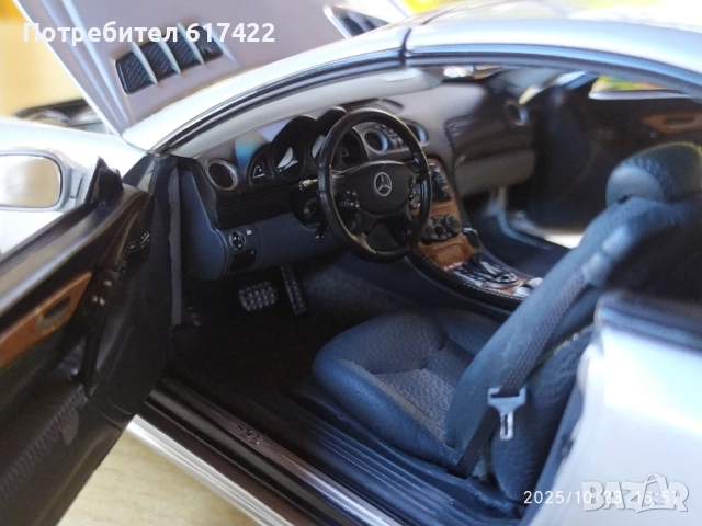 1:18 Метален модел на Mercedes-Benz SL , R230, Minichamps, снимка 14 - Колекции - 52166835
