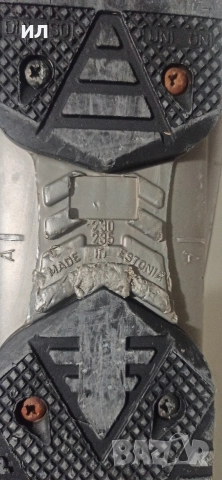 Детски/дамски ски комплект!, снимка 10 - Зимни спортове - 52923205