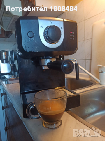 Кафе машина Крупс с ръкохватка с крема диск, работи перфектно и прави страхотно кафе с каймак , снимка 2 - Кафемашини - 36510337