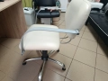 Продавам фризьорски работен стол , снимка 8