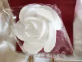 Декоративна бяла свещ роза , снимка 2