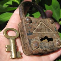  стар катинар с ключ, снимка 9 - Други ценни предмети - 28955737
