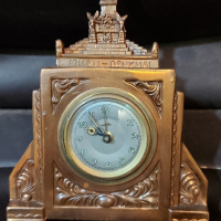Часовник , снимка 2 - Антикварни и старинни предмети - 44866352