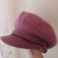 НОВА дамска шапка тип каскет, Спиди, снимка 1 - Шапки - 44911946