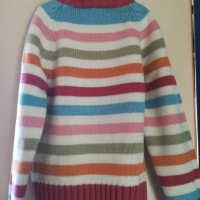 детски цветен  пуловер, снимка 3 - Детски пуловери и жилетки - 23884643