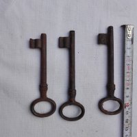 стари ключове , снимка 1 - Антикварни и старинни предмети - 27779242