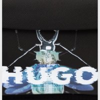 -58% HUGO Record Оригинална чантичка за кръст/ през рамо, снимка 3 - Чанти - 38228720