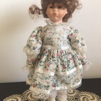 Порцеланова кукла 29 см