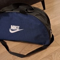 Сак ( чанта ) Nike, снимка 2 - Чанти - 43300361
