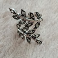 Сребърен пръстен листа с камъни, снимка 1 - Пръстени - 43154512