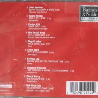 Classic Christmas - The Great Christmas Songbook CD редки записи Джон Ленън, Бич Бойс, Нат Кинг Кол, снимка 2 - CD дискове - 31874027