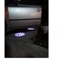 LED светлини за врата с лого на VW и за Audi модели до 2020, снимка 2 - Аксесоари и консумативи - 28316180