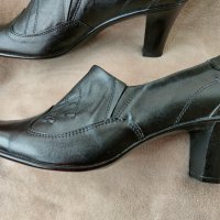 Нови кожени бълг. обувки, снимка 9 - Дамски обувки на ток - 39909541