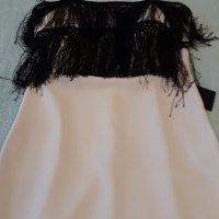 Бяла рокля къса с черни ресни и тънки презрамки , с вградени подплънки на бюста., снимка 7 - Рокли - 37249622